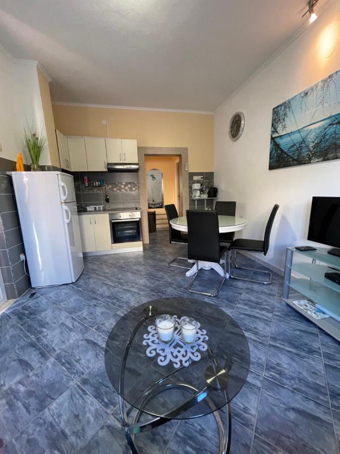 Appartement Orangerie à Kaštela Extérieur photo